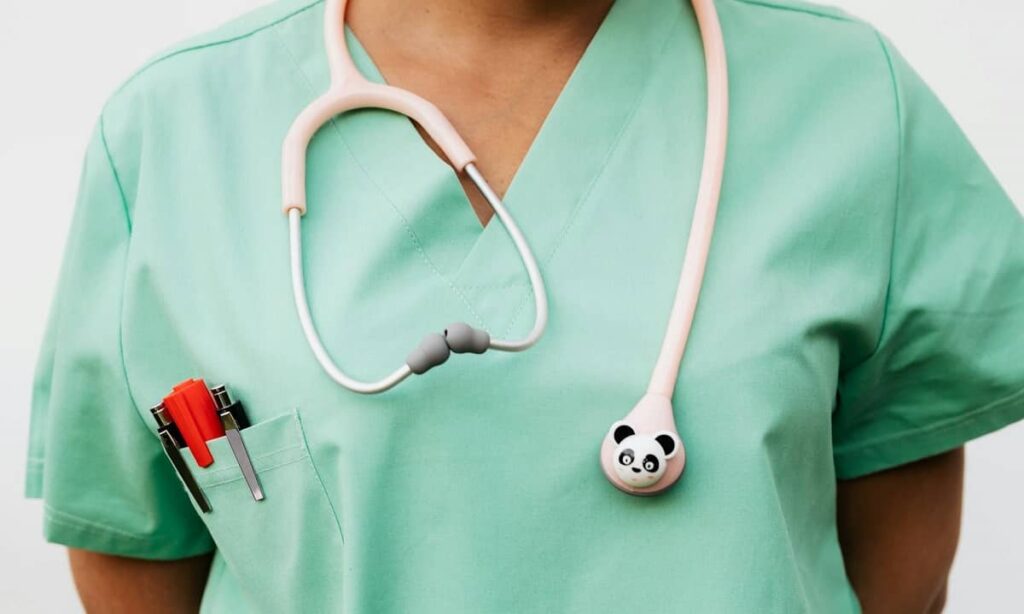 Des badges pour infirmières hyper attachants